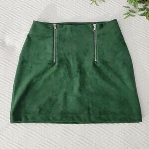 Green Buttery Soft Suedette Zippered Mini Skirt- NWOT